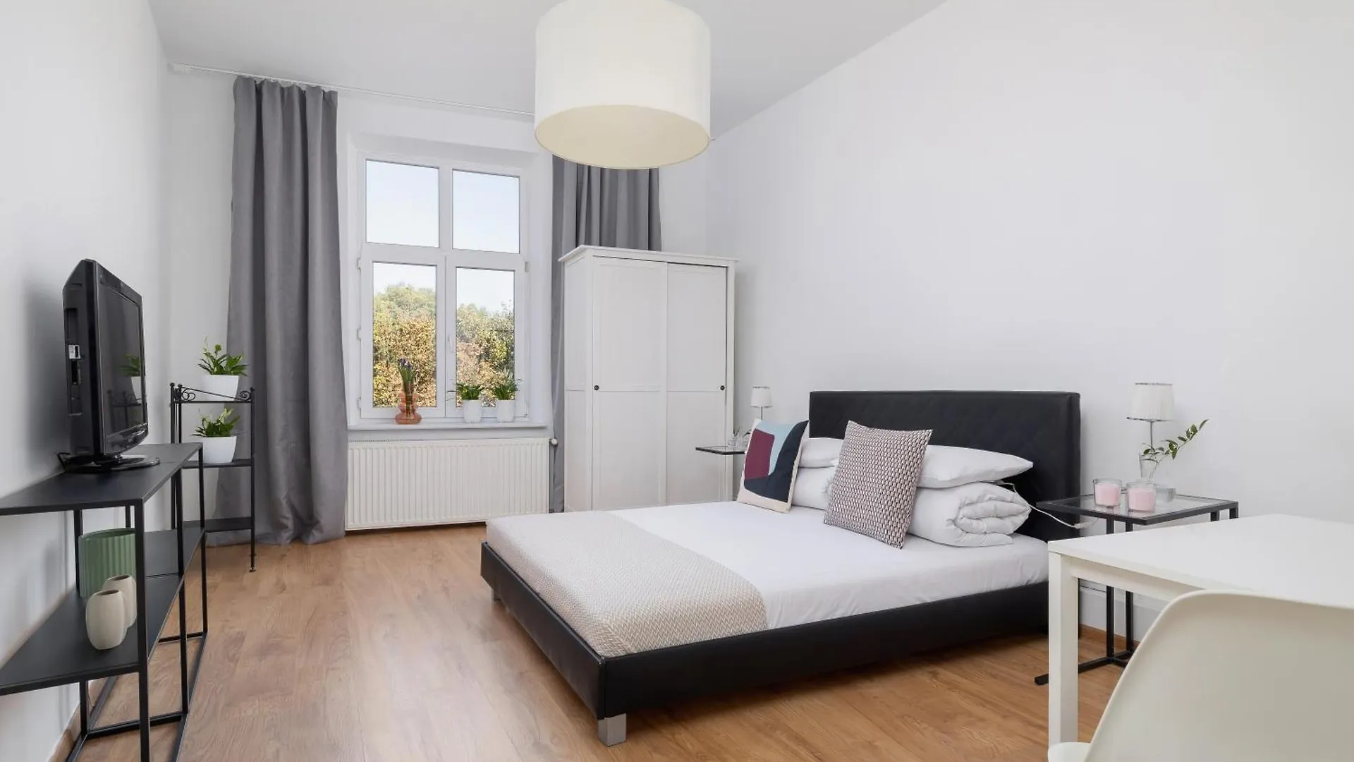 1-Bedroom Apartment - Dluga 65 Street Krakow Poland