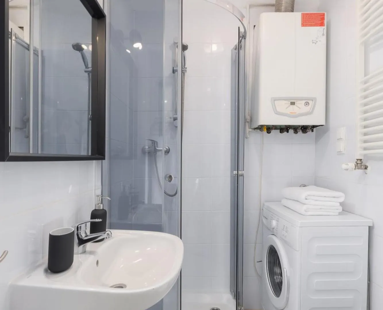 1-Bedroom Apartment - Dluga 65 Street Krakow Poland